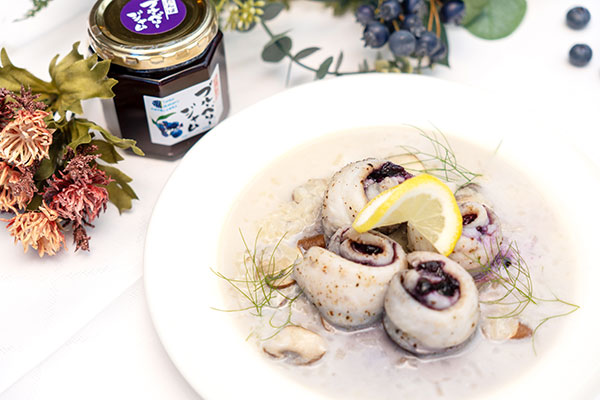 白身魚の丹波ブルーベリージャムロール